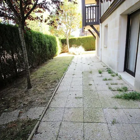 3 Pieces Avec Jardin A 5mn De La Deauville